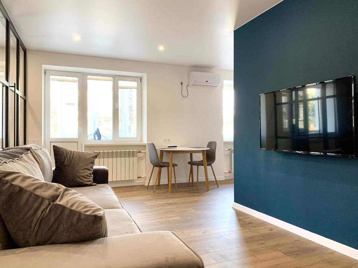 Navy City Center Apartment Двокімнатні Апартаменти В Центрі Міста 폴타바 외부 사진